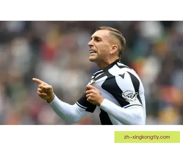 德乌洛费乌三年坚守绿茵盼归来